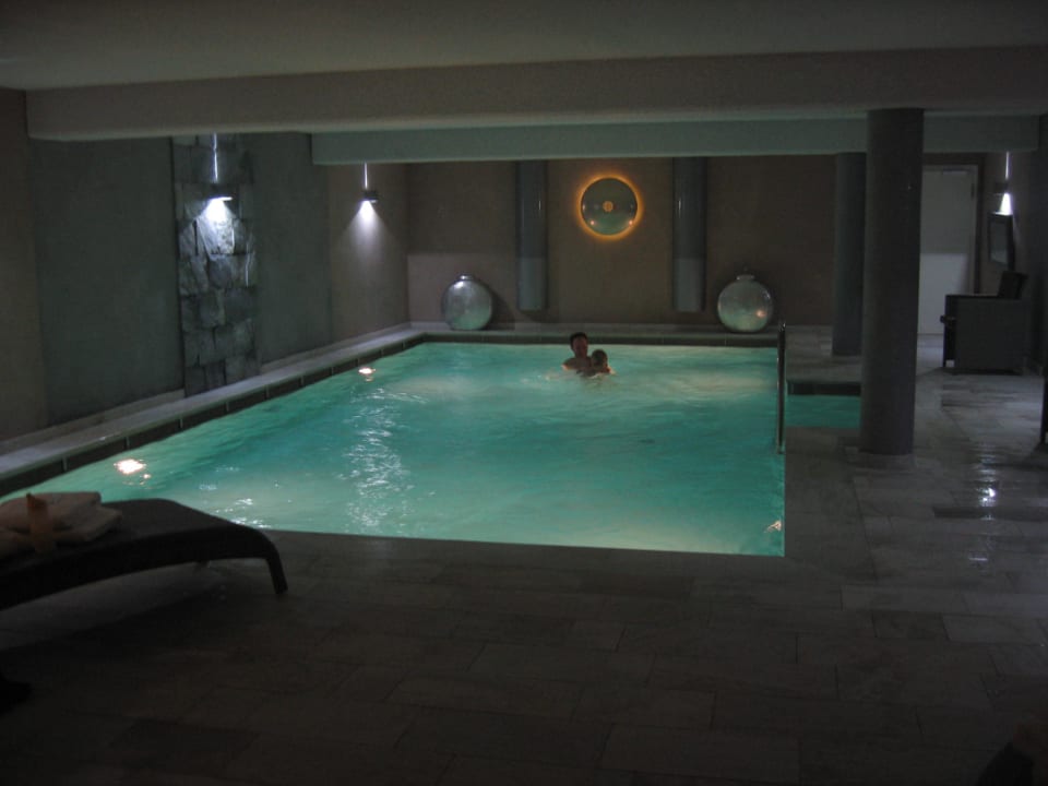 Der Pool Hotel Strand am Königshafen