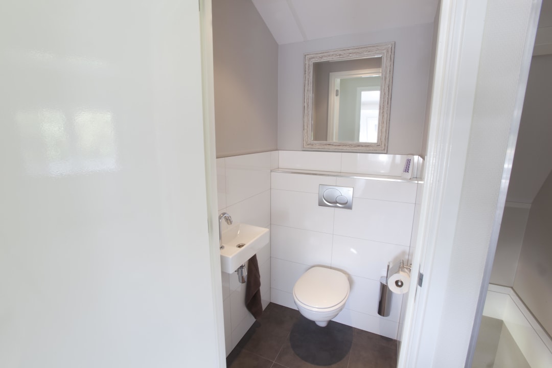 Second Toilet Holiday house, Vacation rental Bungalowpark Puik en Duin Vakantie Noordwijk