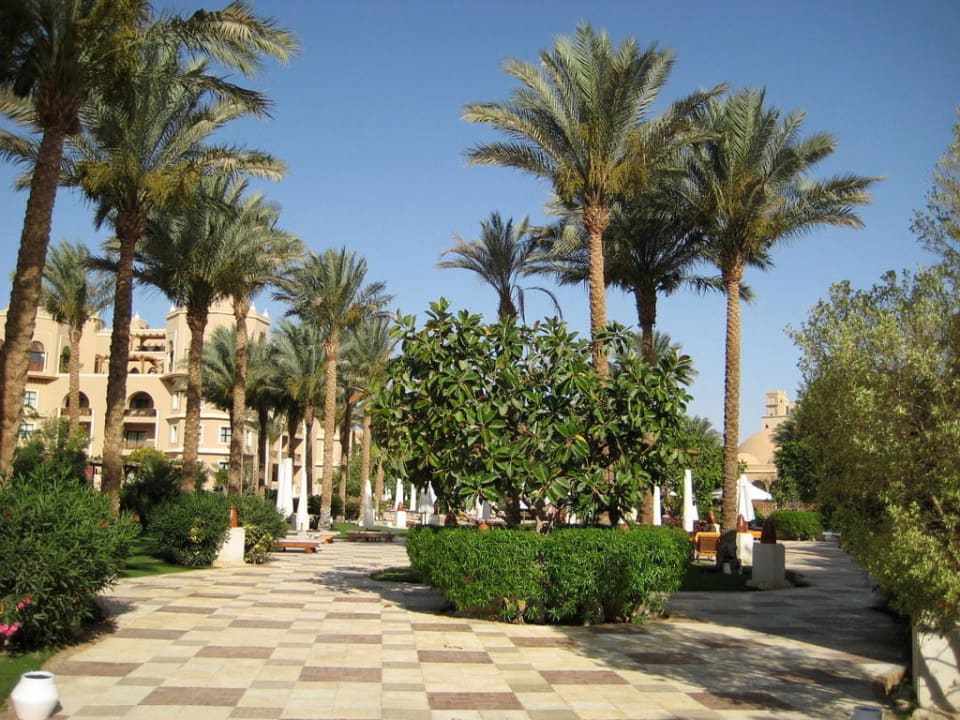 Großzügige Wege Makadi Palace