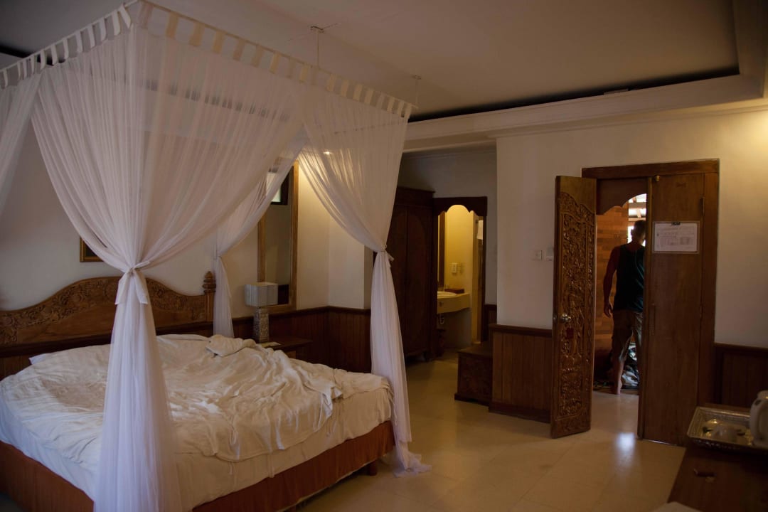 Chambre spacieuse et confortable Hotel Keraton Jimbaran Resort