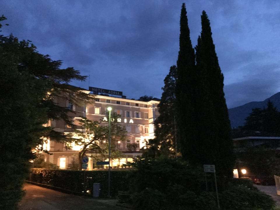 Außenansicht Hotel Adria - Meran