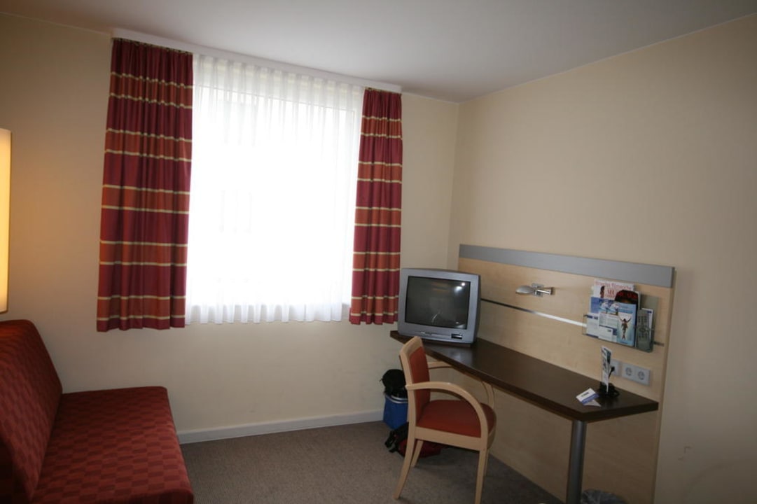 Zimmeransicht Holiday Inn Express Berlin City Center