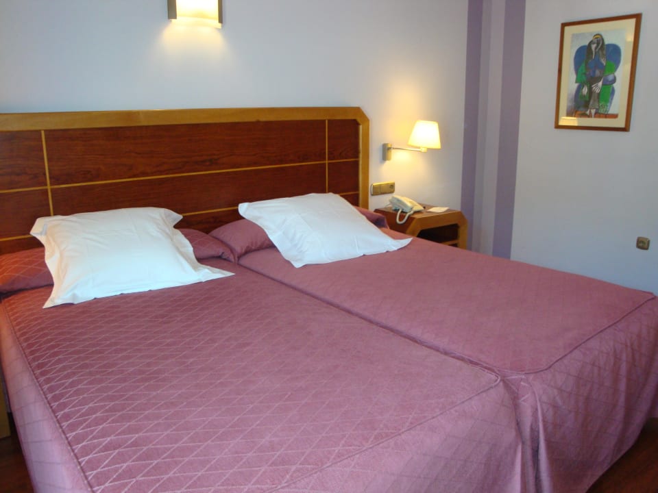 Betten im Zimmer 803 Hotel MS Maestranza
