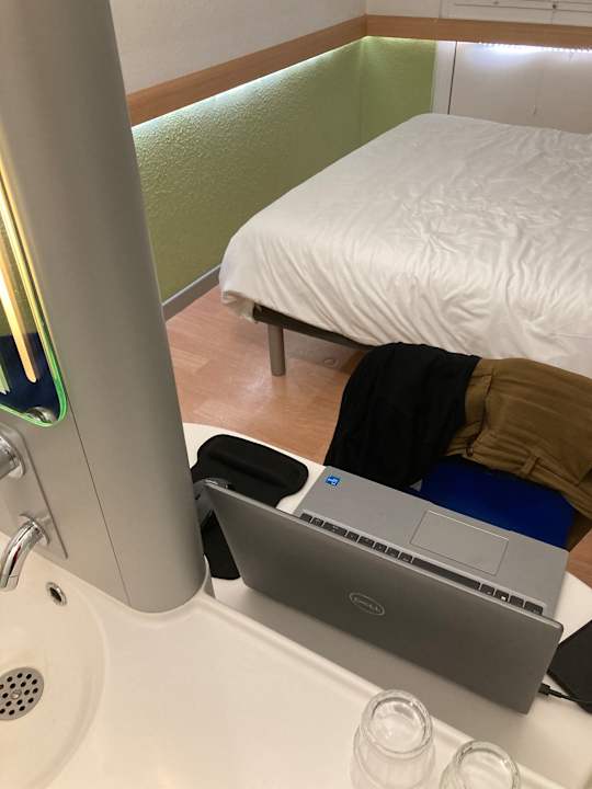 Zimmer ibis budget Köln Messe