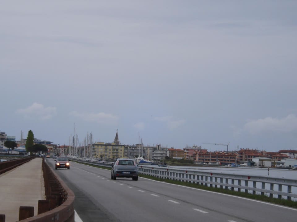 Zufahrt über die Lagune Hotel Sirenetta