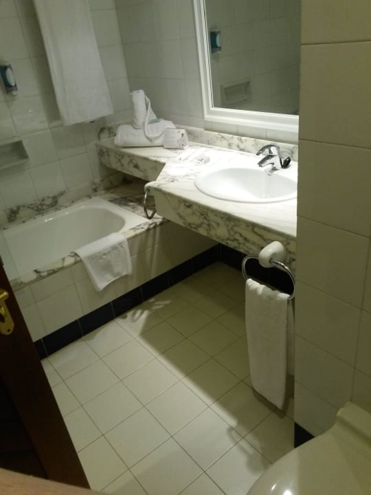 Das große Bad Hipotels La Geria