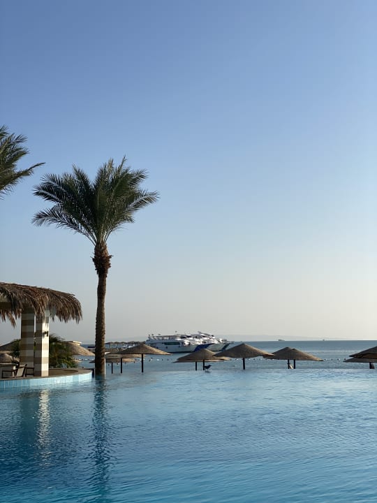 Pool JAZ Elite Casa del Mar Beach