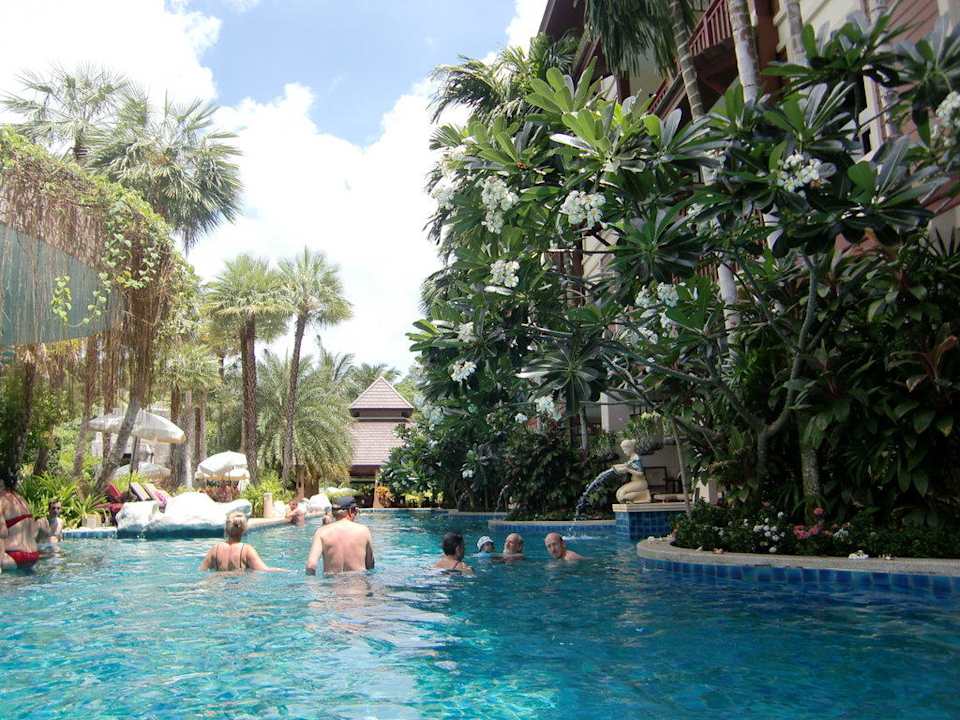 Schöne Poolanlage Kata Palm Resort & Spa