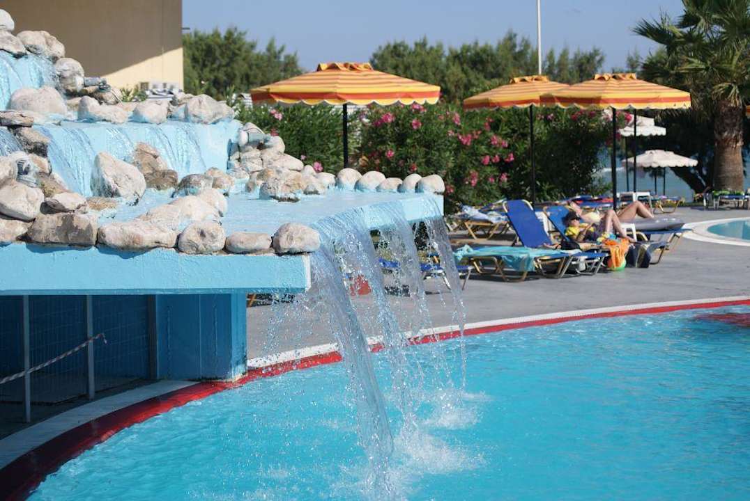 Basen Doreta Beach Resort & Spa