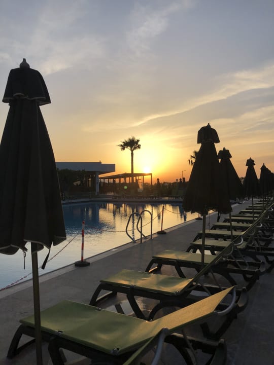 Pool Sol Marina Beach