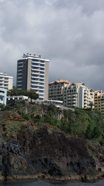 Widok na hotel z morza Hotel Duas Torres