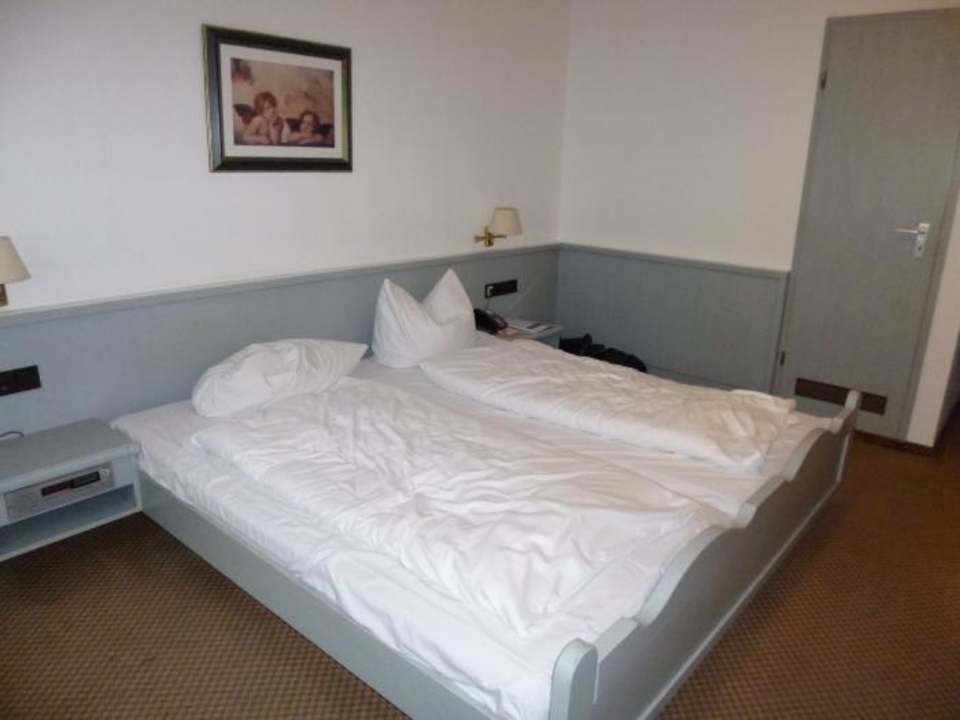 Zimmer 242 im 2.OG Flair Hotel Vier Jahreszeiten