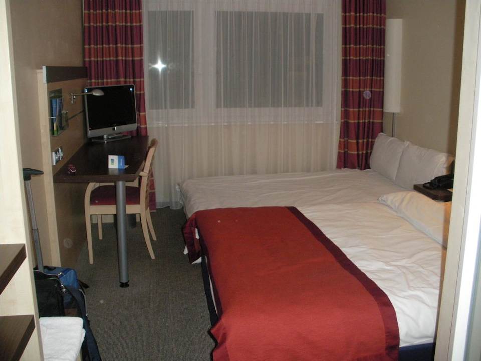 Zimmer mit Aufbettung Premier Inn Stuttgart Airport