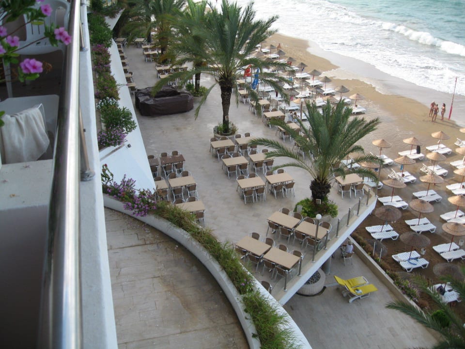 Strandrestaurant oben Rubi Hotel