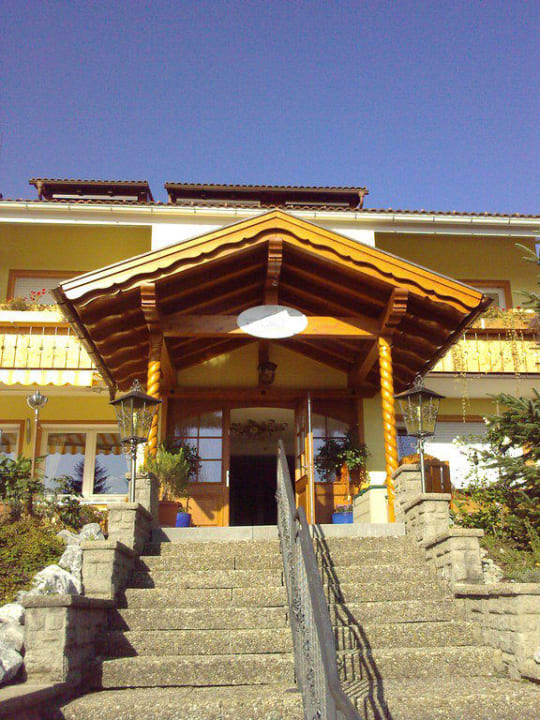 Hoteleingang Hotel JMS Holiday Allgäu