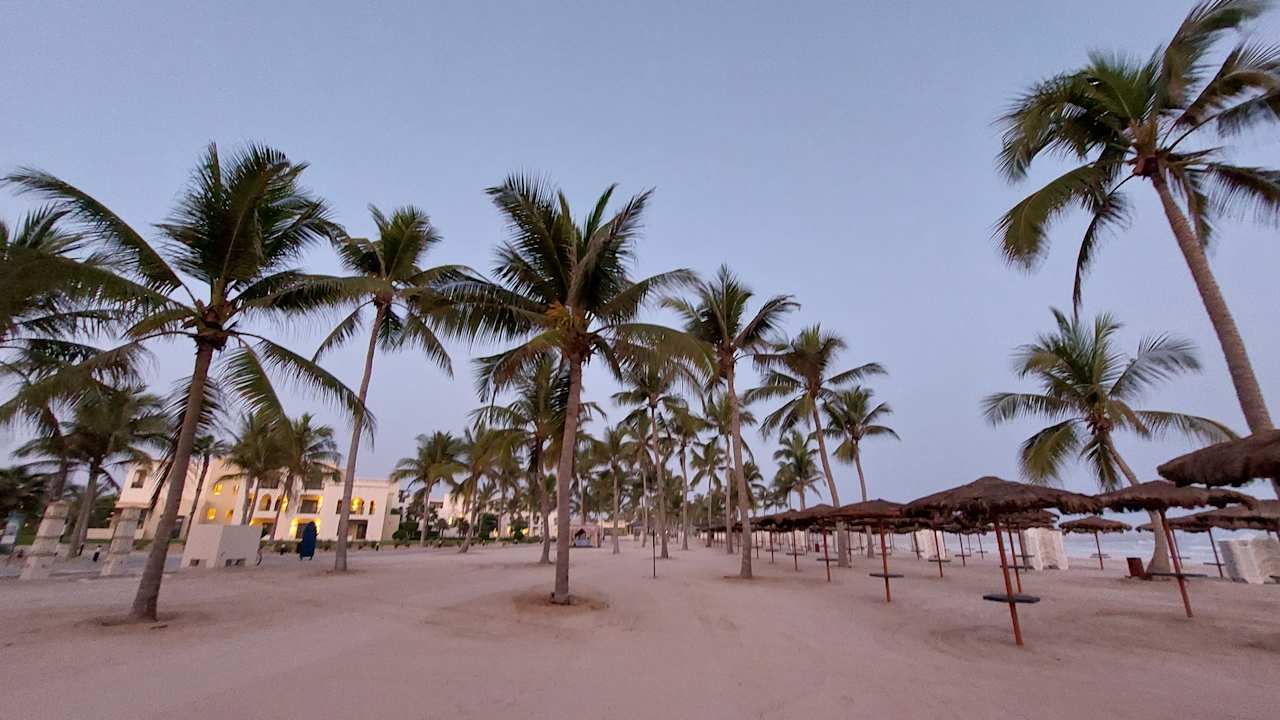 Strand Salalah Rotana Resort