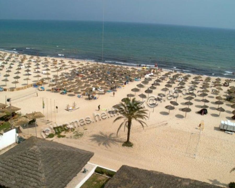 Strand Hotel Nesrine