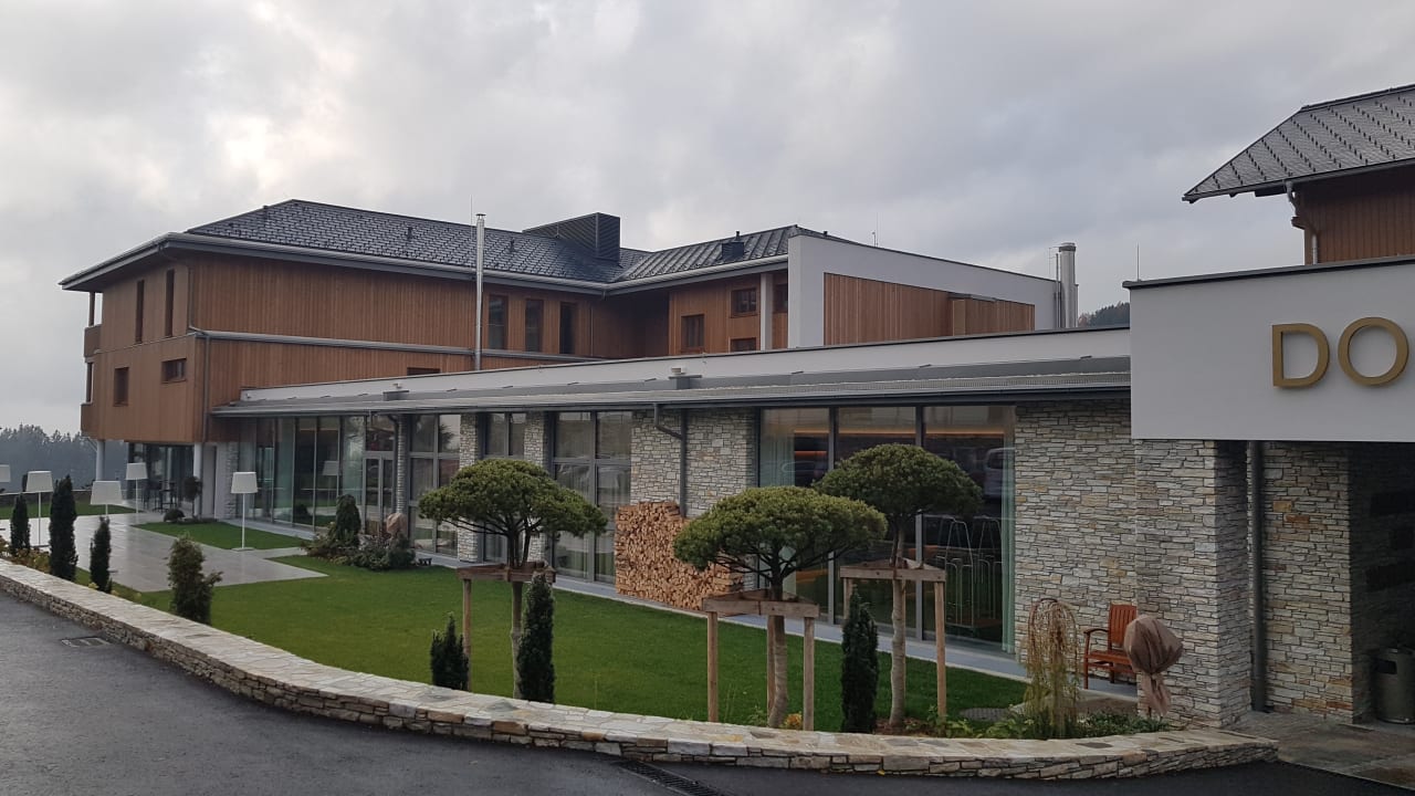 Außenansicht Dorfhotel Fasching