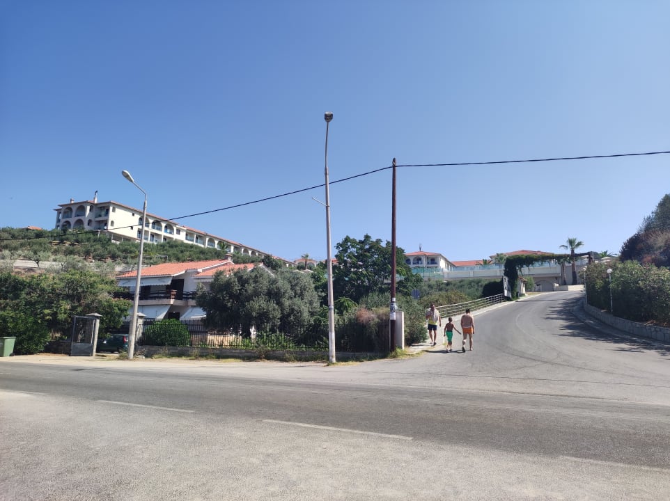 Außenansicht Akrathos Beach Hotel