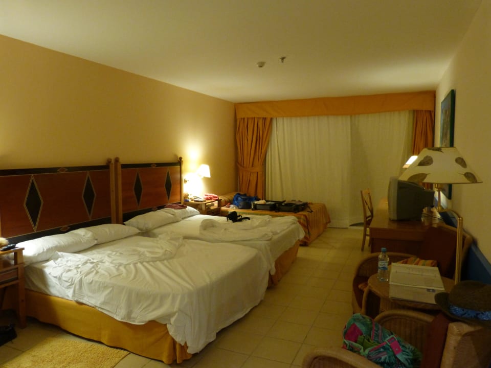 Zimmer 12. Etage mit Zustellbett Blau varadero - Adults only