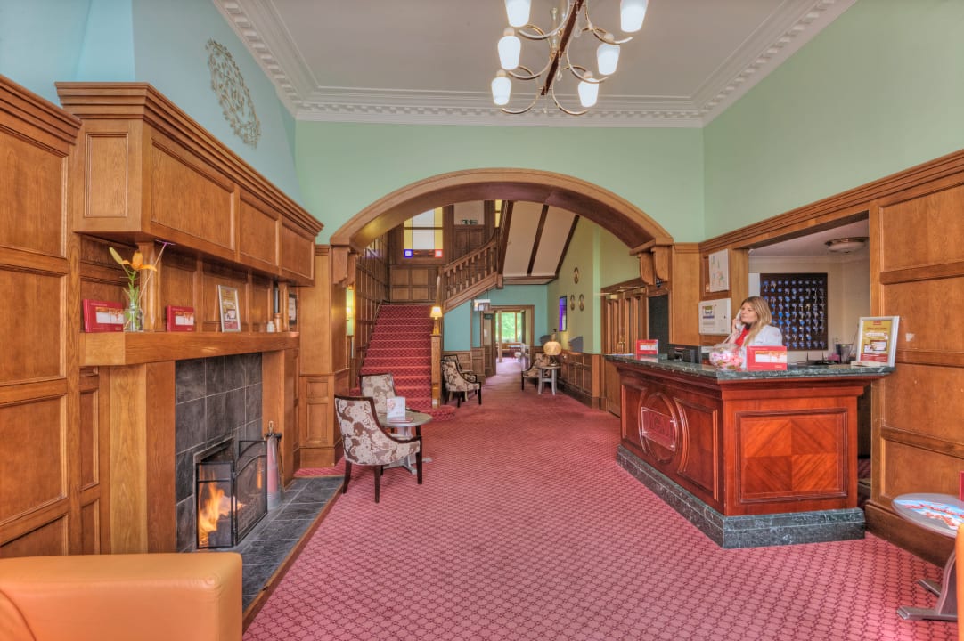 Lobby Muthu Royal Hotel