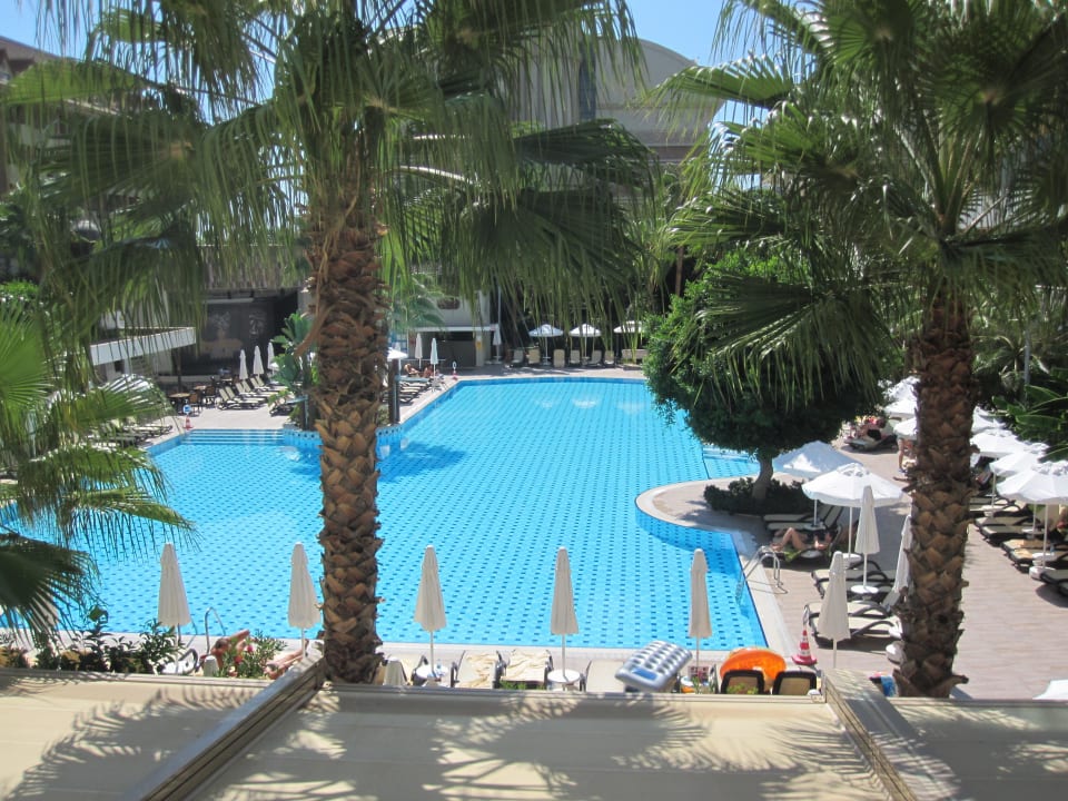 Pool Port Side Resort Hotel