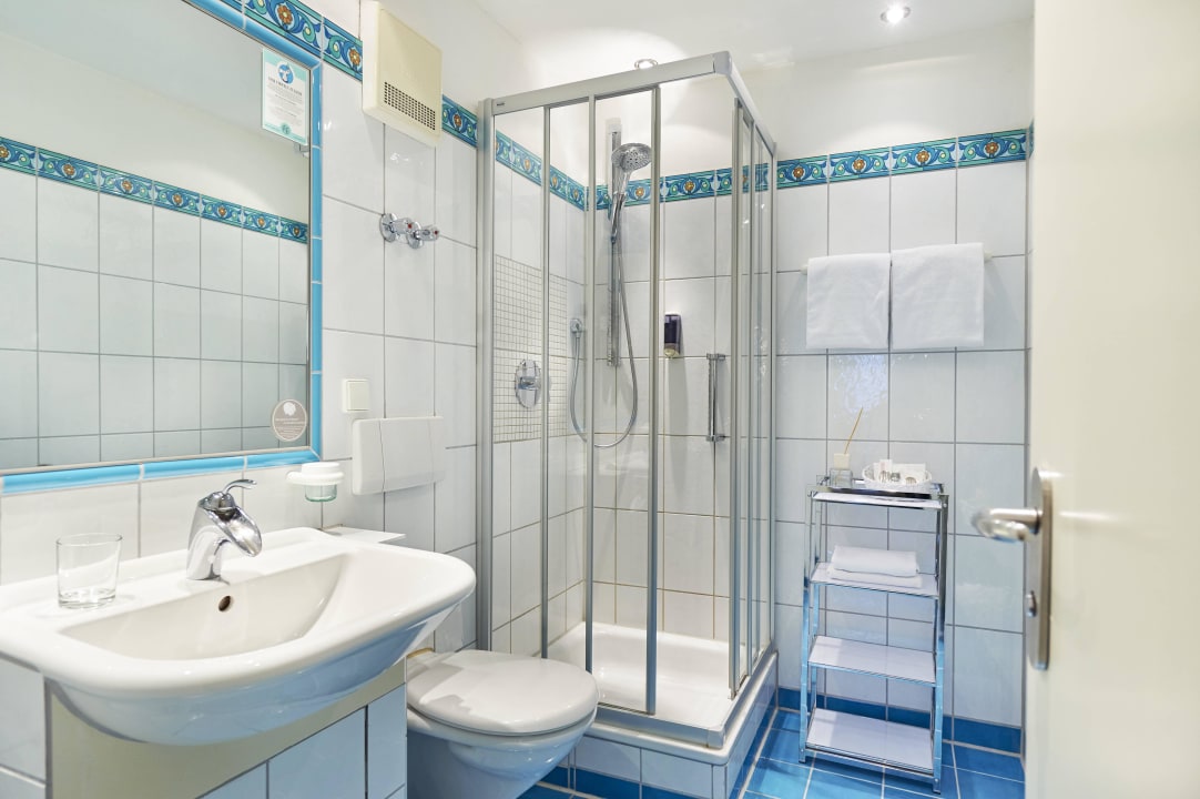 Medium Badezimmer Hotel Schwanen