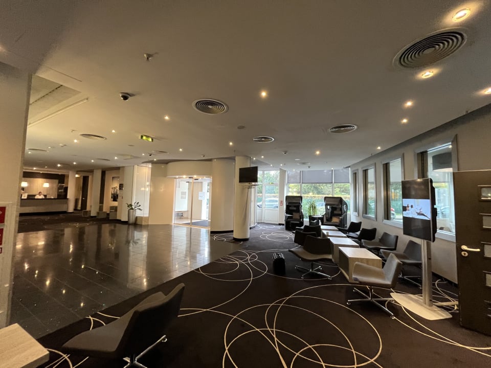 Lobby Essential by Dorint Frankfurt-Niederrad