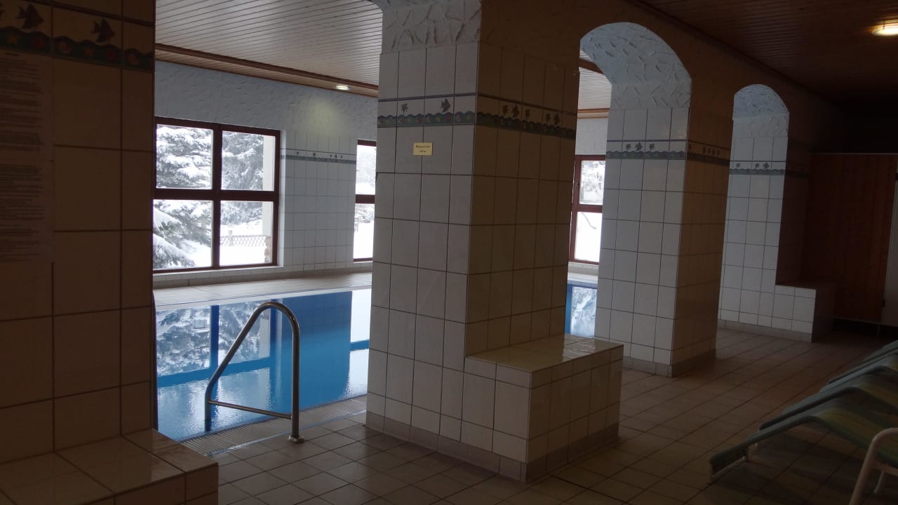 Der Innenpool mit Sauna Berghotel Friedrichshöhe