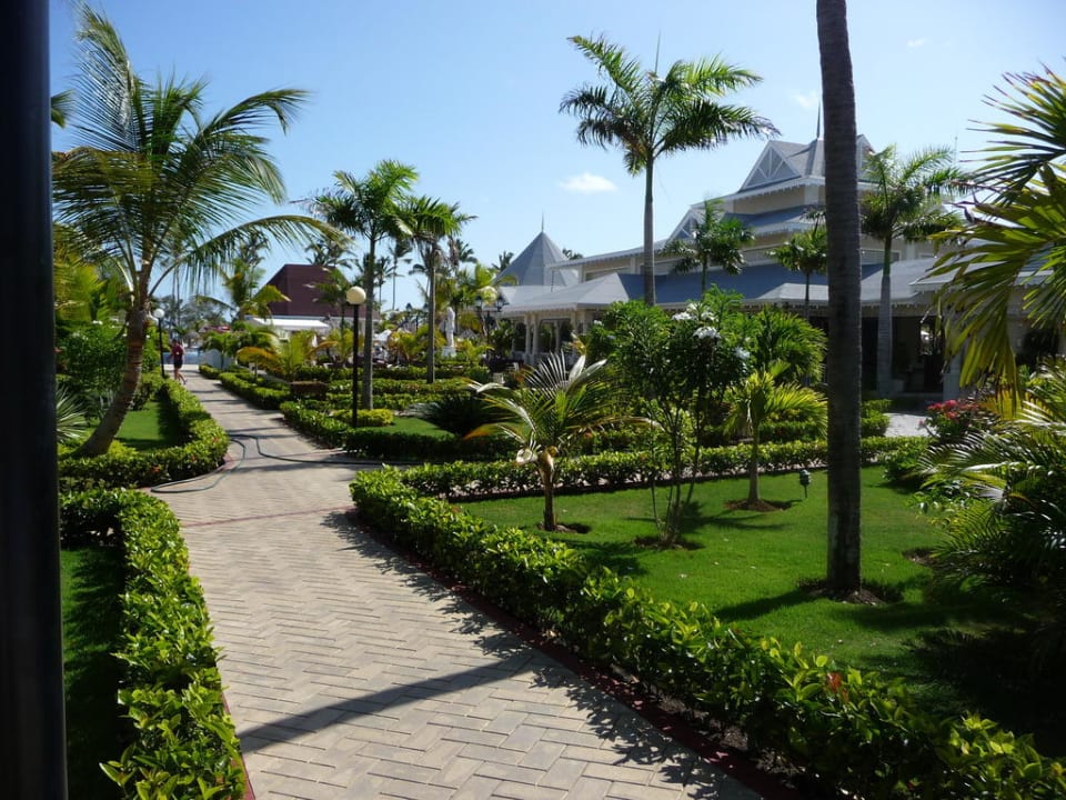 Weg zum Strand Bahia Principe Luxury Esmeralda
