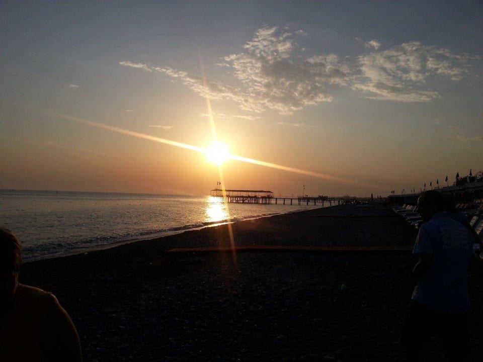 Потрясающие закаты Botanik Hotel & Resort