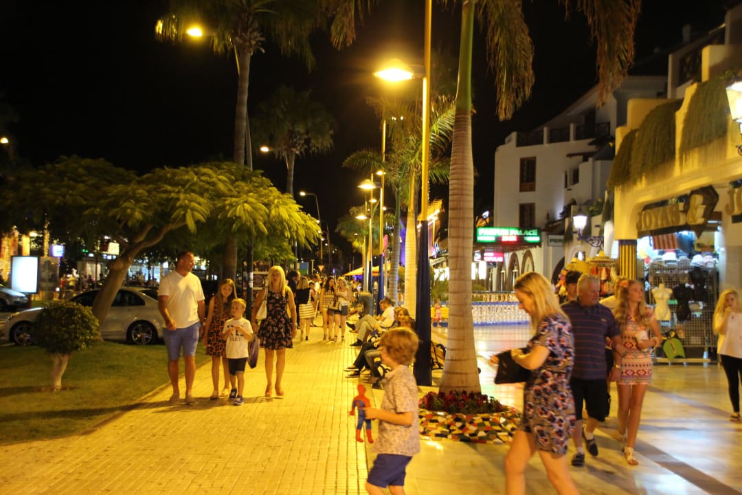 La Playa de las America H10 Las Palmeras