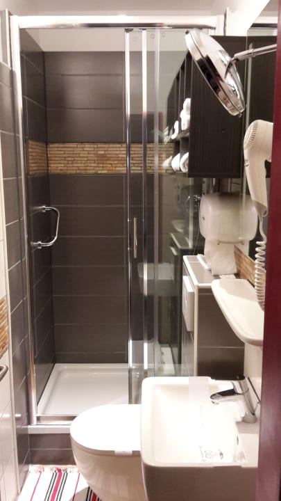 Zimmer Rheinhotel Lilie