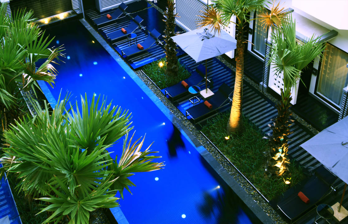 Pool Shinta Mani Club