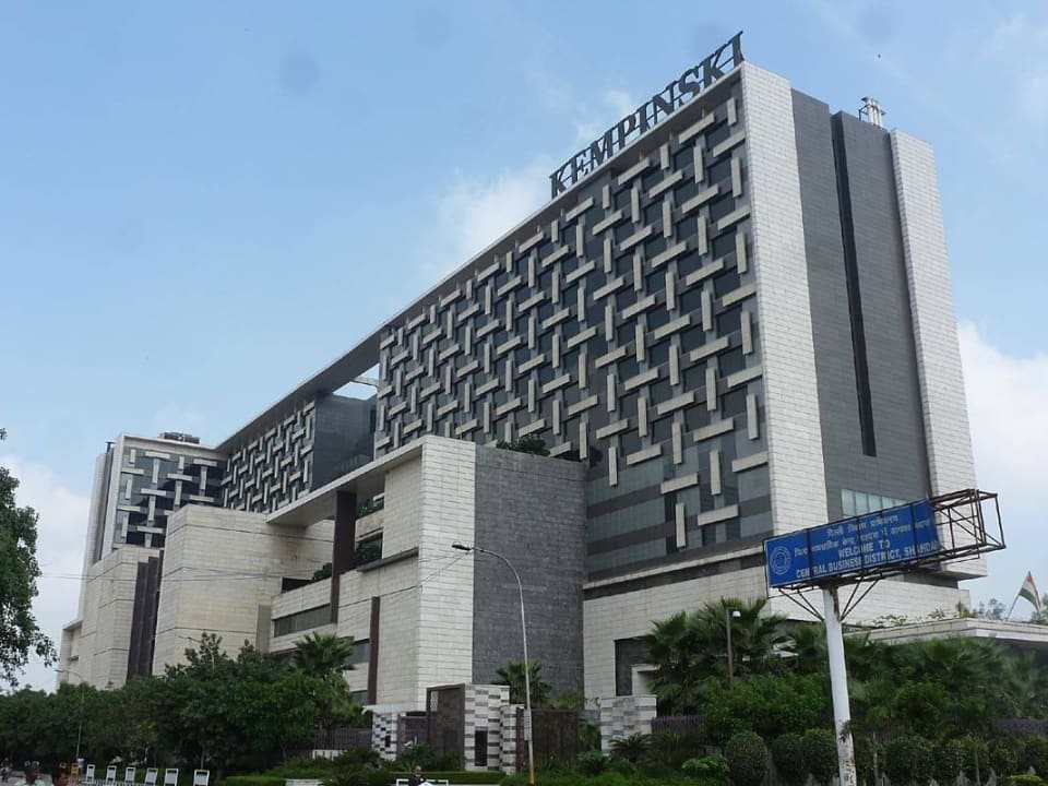 Kempinski Ambience Hotel The Leela Ambience Convention Hotel Delhi