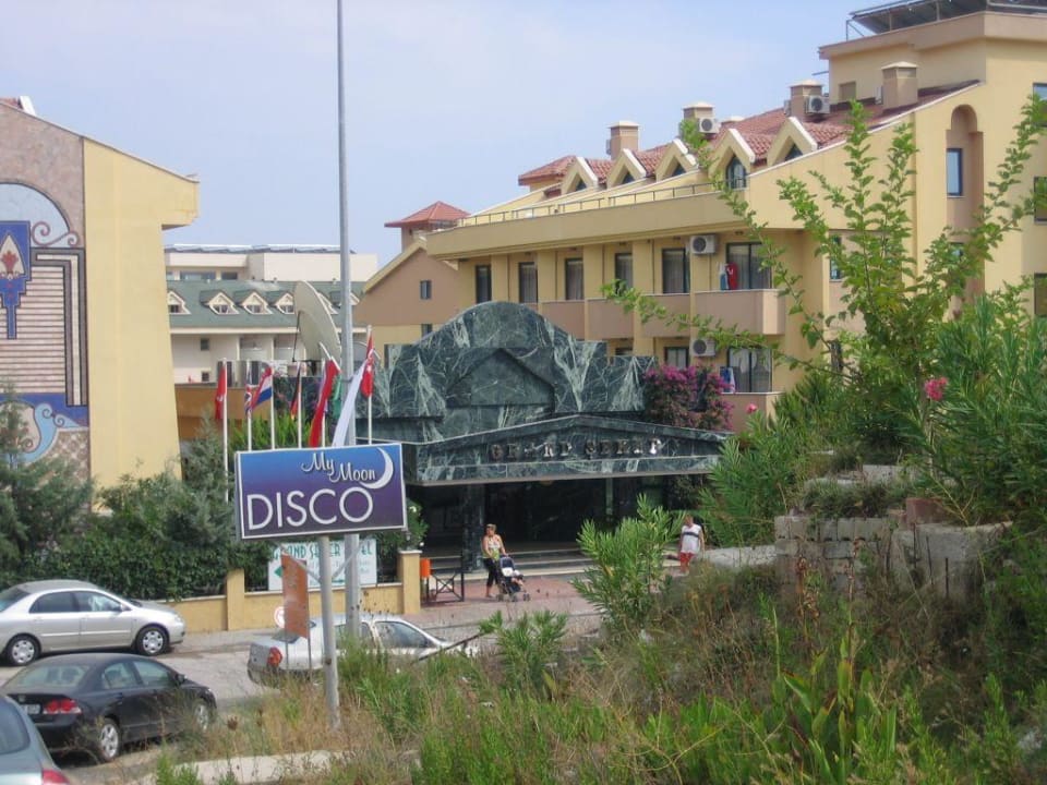 Hotel von außen Grand Seker Hotel