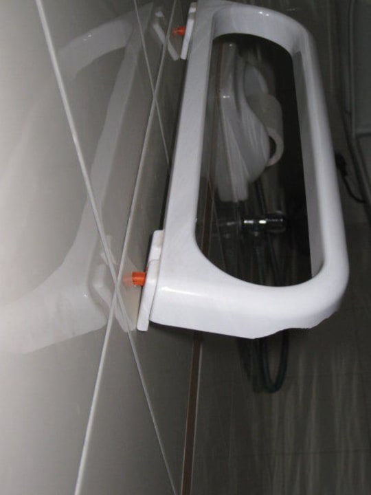 Handtuchhalter im Bad Samira Club