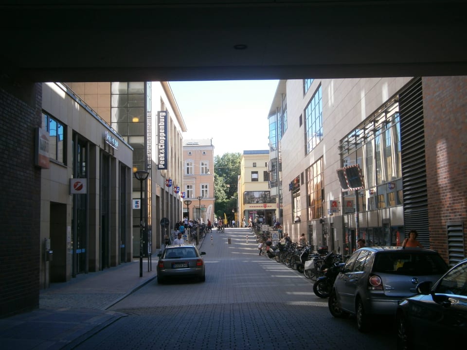 Durchgang zur Kröpeliner Straße ScanHotels City Rostock