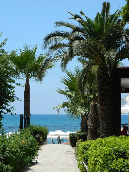 Zugang zum Meer Hotel Grand Side