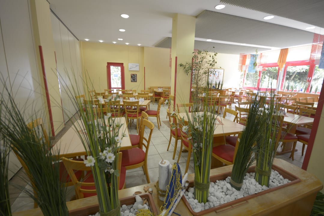 Teil des Speiseraums Europa-Jugendherberge Saarbrücken