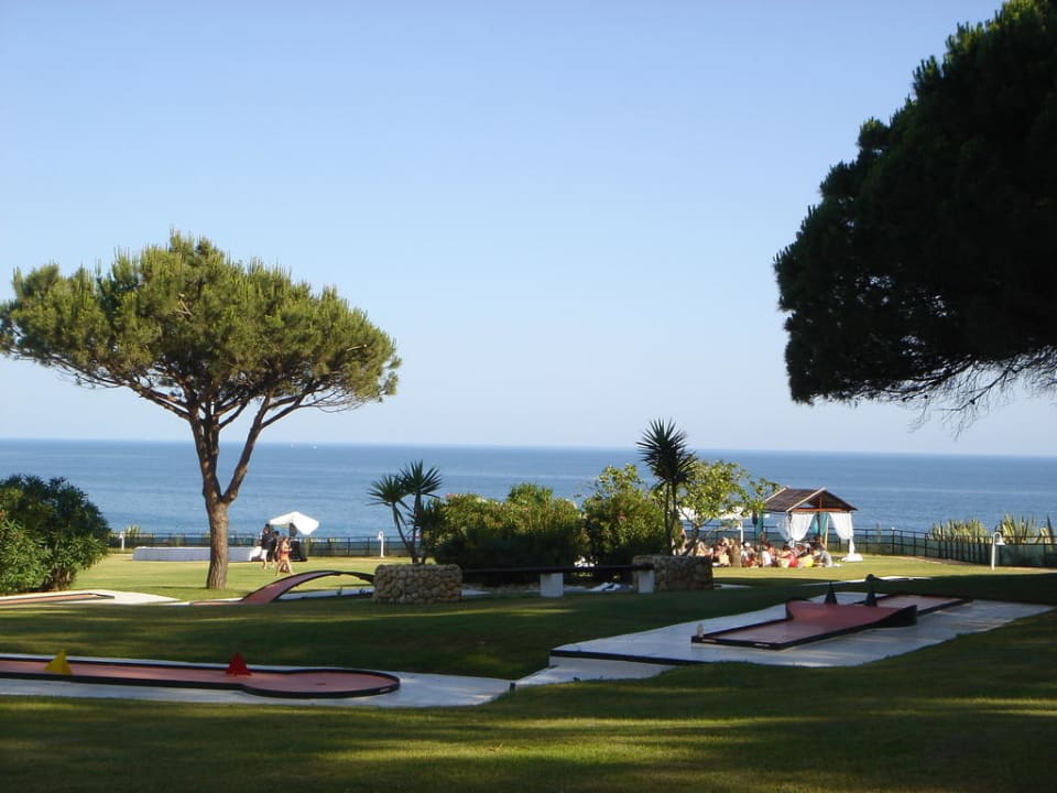 Außenanlage mit Minigolf Hotel Da Balaia
