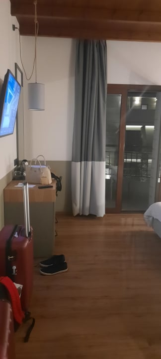 Zimmer Petousis Hotel & Suites