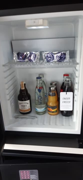 Zimmer INNSiDE by Meliá Düsseldorf Hafen