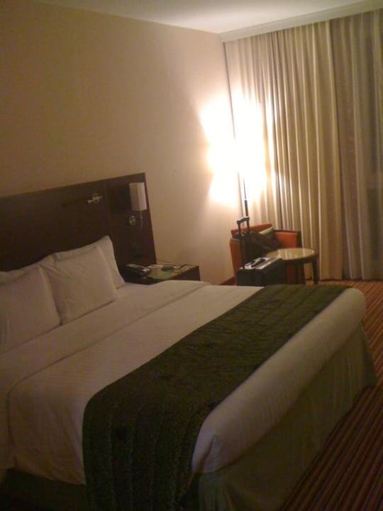 Guts Nächtle. Courtyard by Marriott Basel