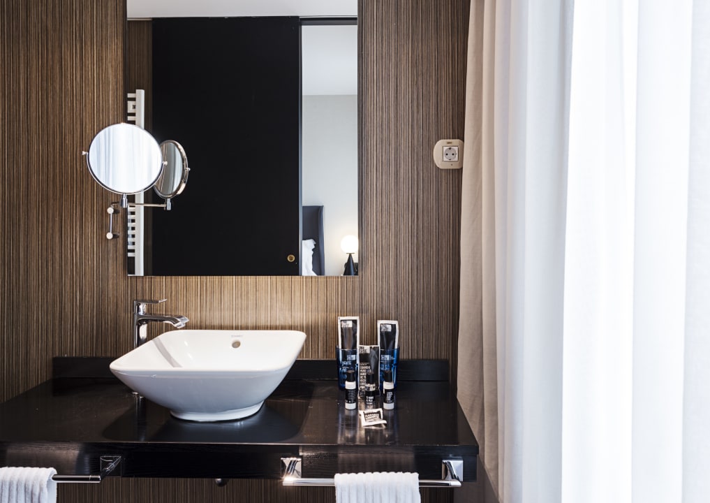 Zimmer One Shot Luchana 22