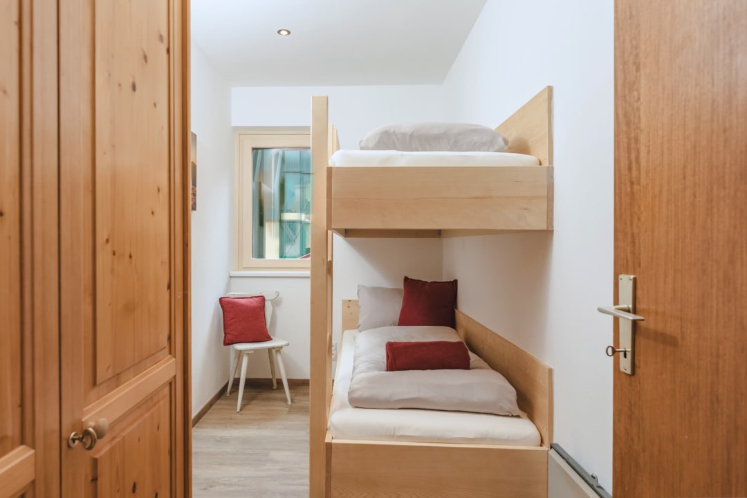 Zimmer ALPINE Appartement 208 by globboard