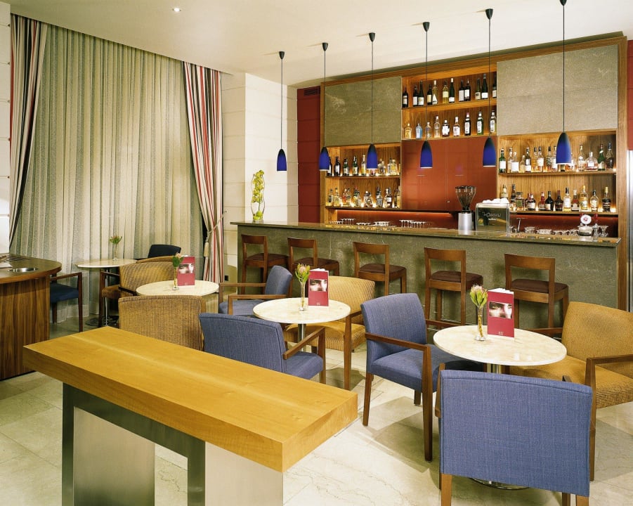 Bar Bistro K+K Palais Hotel