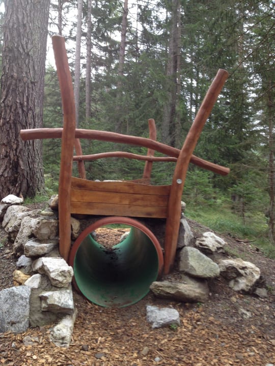 Abenteuerspielplatz im Zauberwald Familotel Lärchenhof