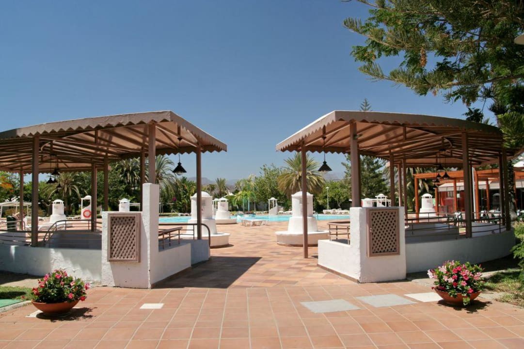 Blick auf den Pool Bungalows Cordial Sandy Golf