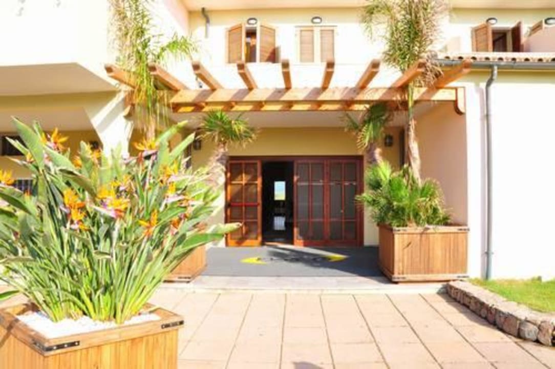 Eingang Hotel Baia delle Mimose